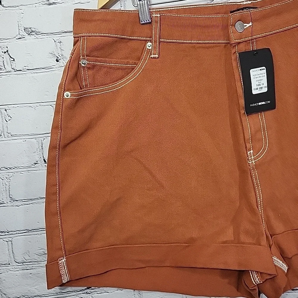 Fashion Nova Brighter Days Ahead Roll Cuff Denim Mom Shorts Womens Sz 18 ‎ Rust